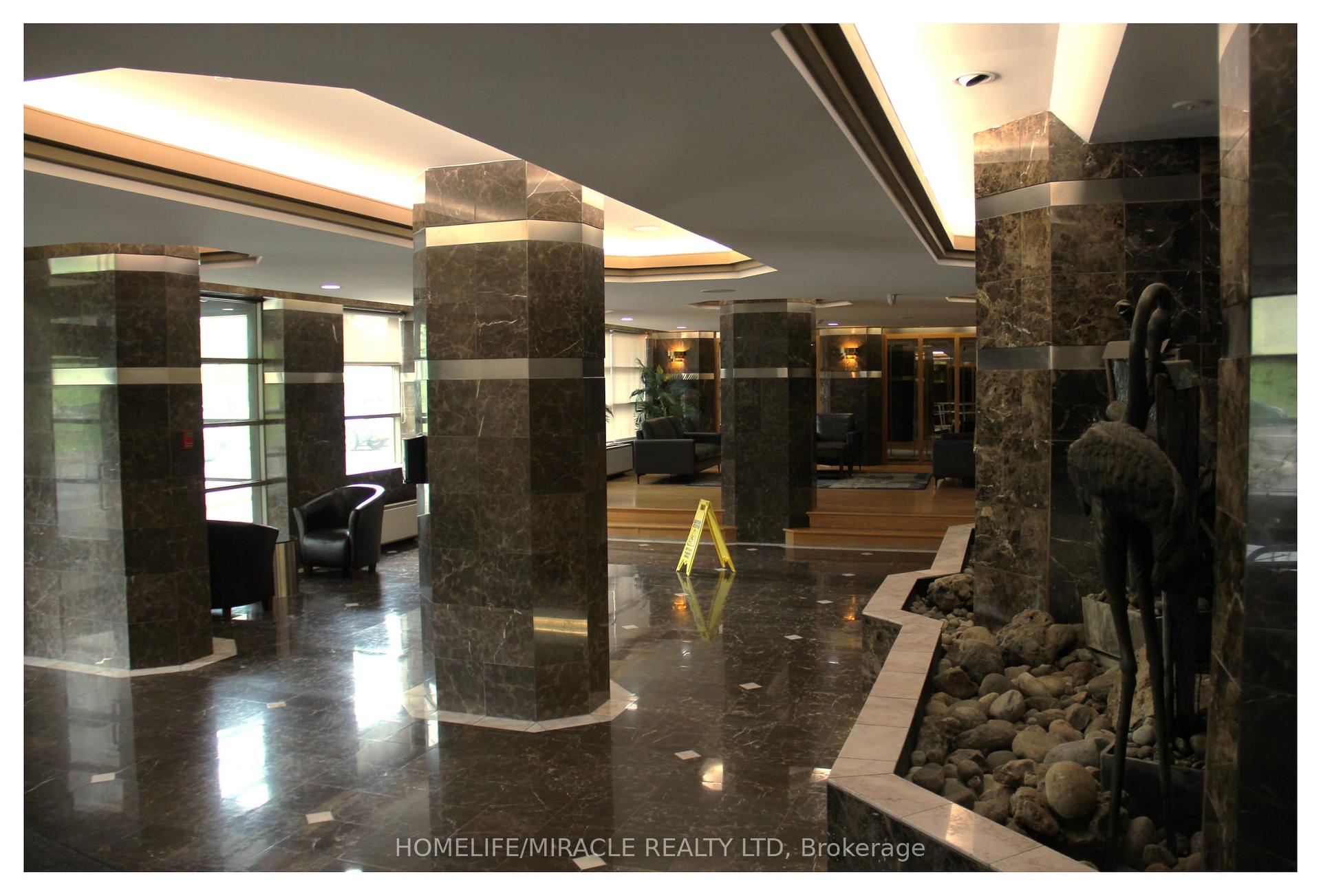 Photo 7 of Unit 1409, 2760 Carousel Crescent, Ottawa, Emerald Woods/Sawmill Creek — HOMEH