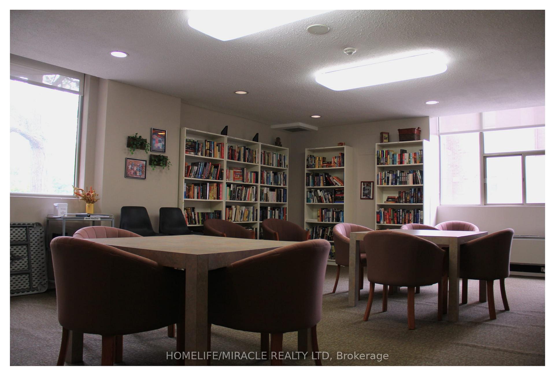 Photo 9 of Unit 1409, 2760 Carousel Crescent, Ottawa, Emerald Woods/Sawmill Creek — HOMEH