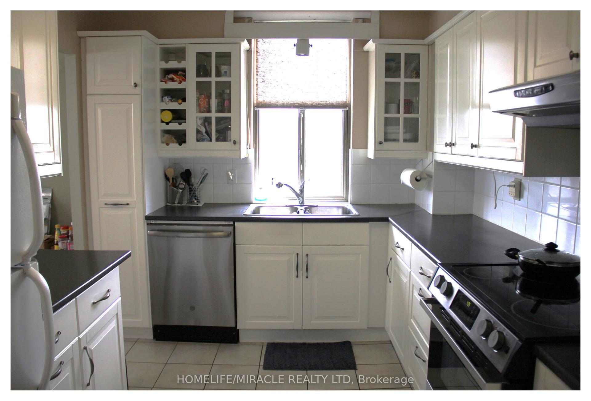 Photo 24 of Unit 1409, 2760 Carousel Crescent, Ottawa, Emerald Woods/Sawmill Creek — HOMEH