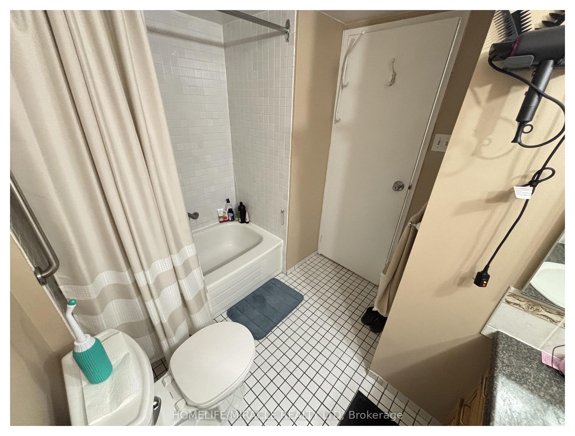 Photo 34 of Unit 1409, 2760 Carousel Crescent, Ottawa, Emerald Woods/Sawmill Creek — HOMEH