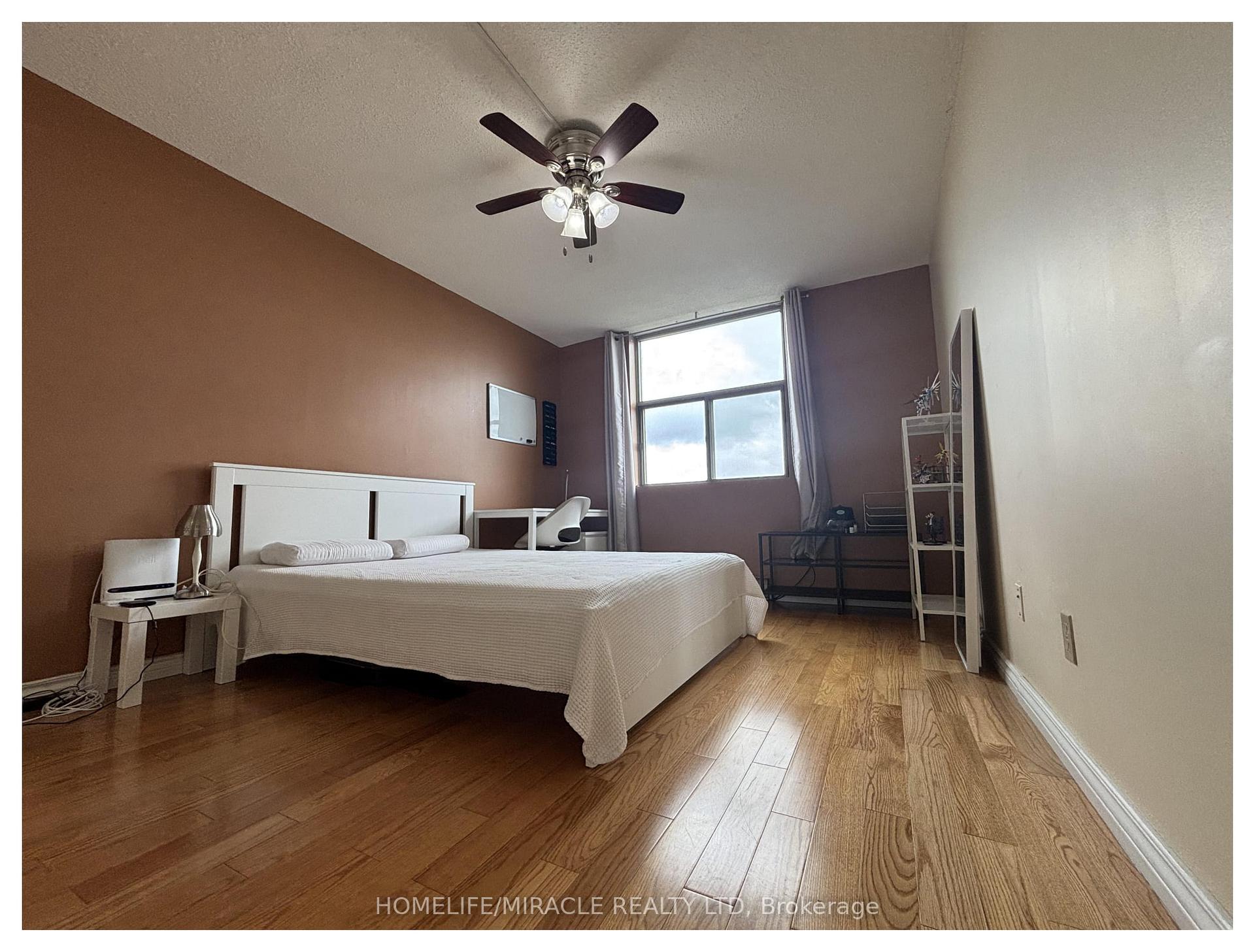 Photo 36 of Unit 1409, 2760 Carousel Crescent, Ottawa, Emerald Woods/Sawmill Creek — HOMEH