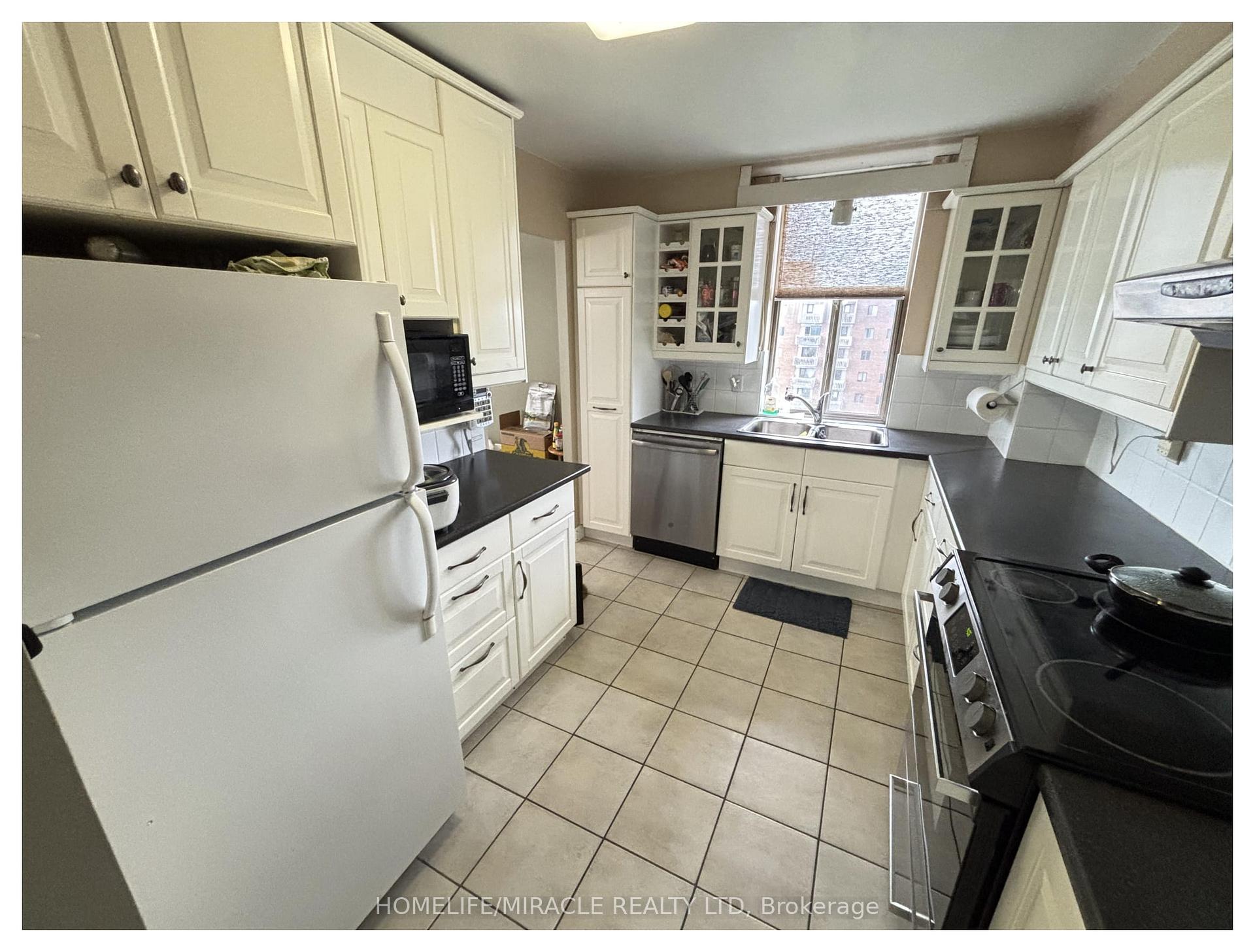 Photo 40 of Unit 1409, 2760 Carousel Crescent, Ottawa, Emerald Woods/Sawmill Creek — HOMEH