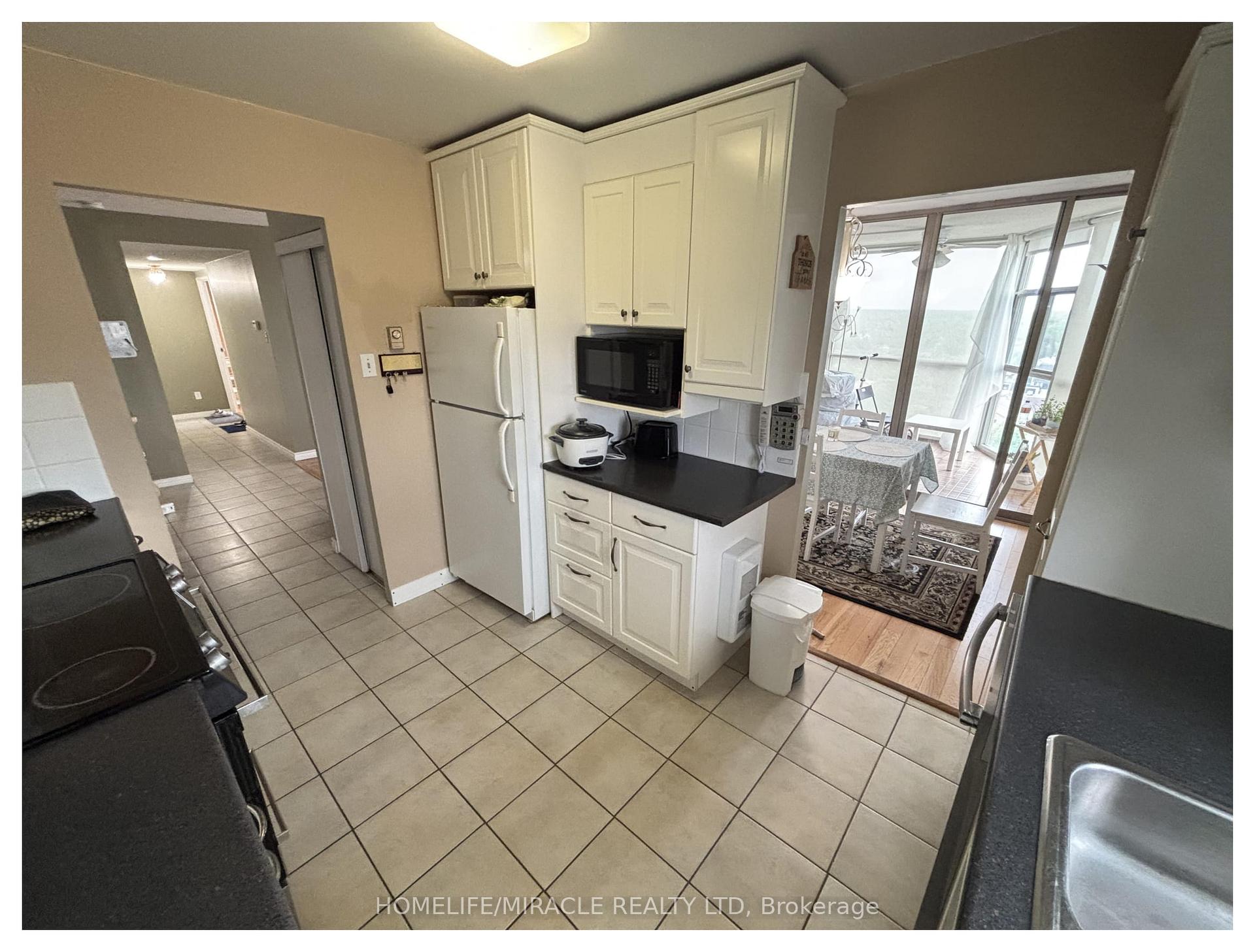 Photo 42 of Unit 1409, 2760 Carousel Crescent, Ottawa, Emerald Woods/Sawmill Creek — HOMEH