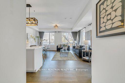 Photo 4 of Unit 7, 100 Alex Gardner Circle, Aurora, Aurora Village — HOMEH