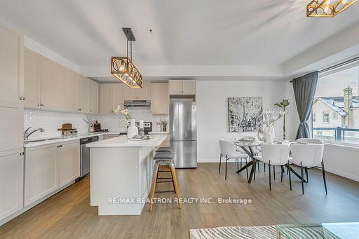 Photo 8 of Unit 7, 100 Alex Gardner Circle, Aurora, Aurora Village — HOMEH