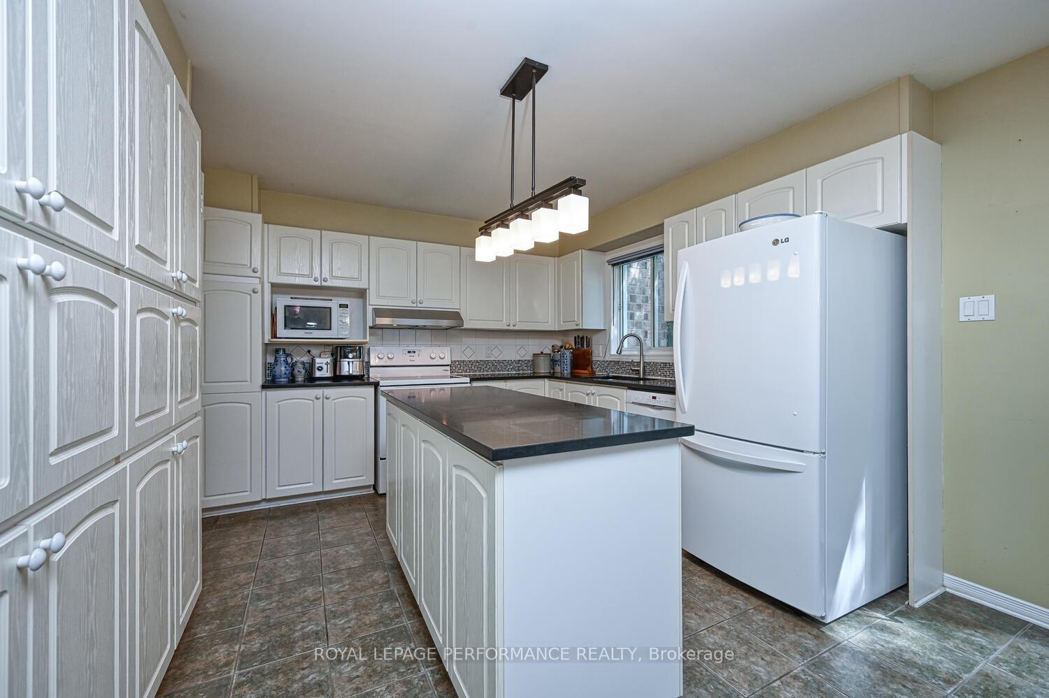 Photo 14 of 3026 Sable Ridge Drive, Ottawa, Upper Hunt Club — HOMEH