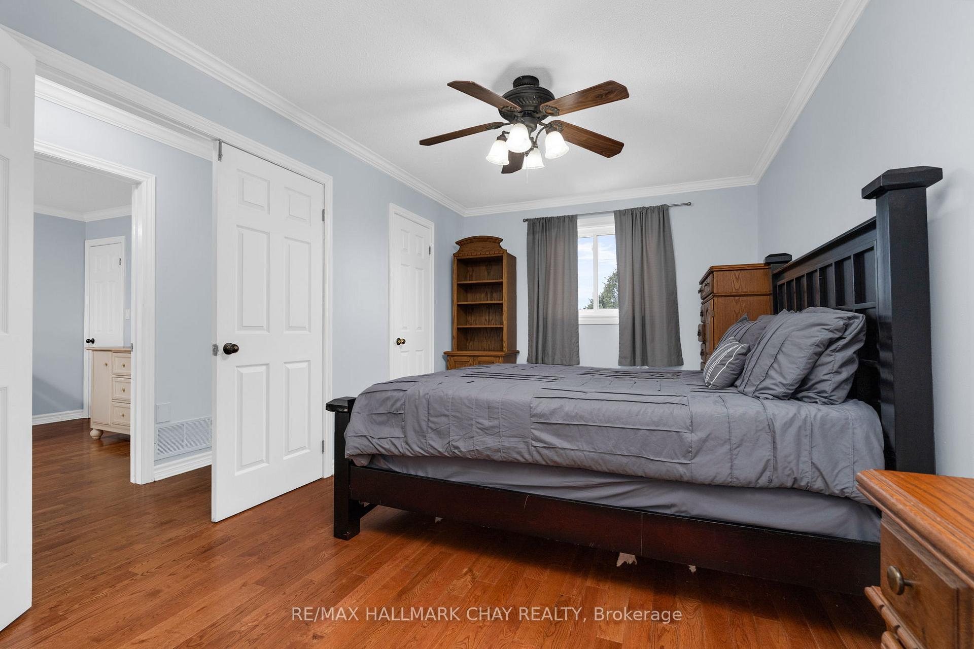 Photo 15 of 22 Assiniboine Drive, Barrie, Holly — HOMEH