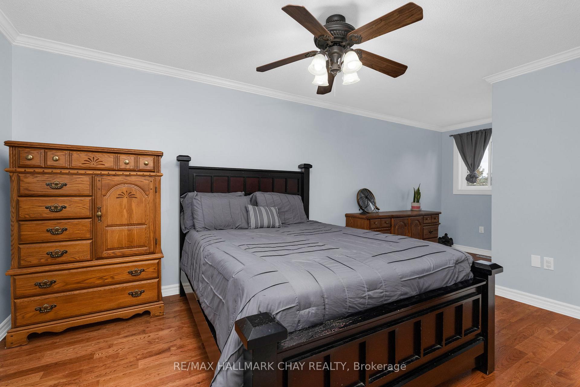 Photo 21 of 22 Assiniboine Drive, Barrie, Holly — HOMEH