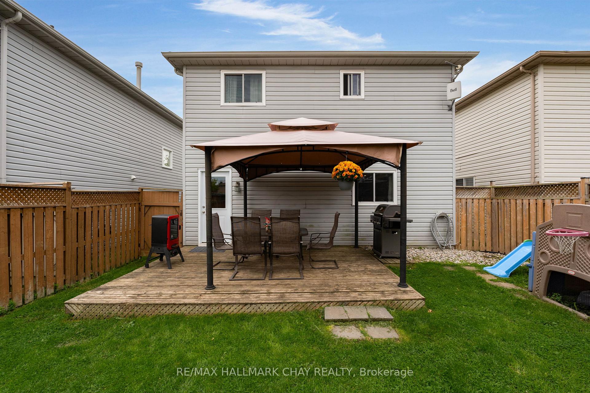 Photo 31 of 22 Assiniboine Drive, Barrie, Holly — HOMEH