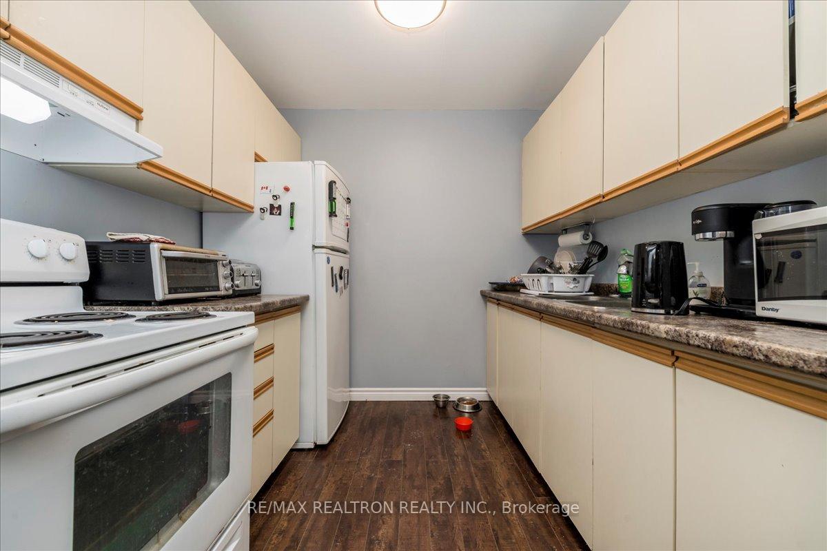 Photo 7 of Unit K6, 155 Edgehill Drive, Barrie, Letitia Heights — HOMEH