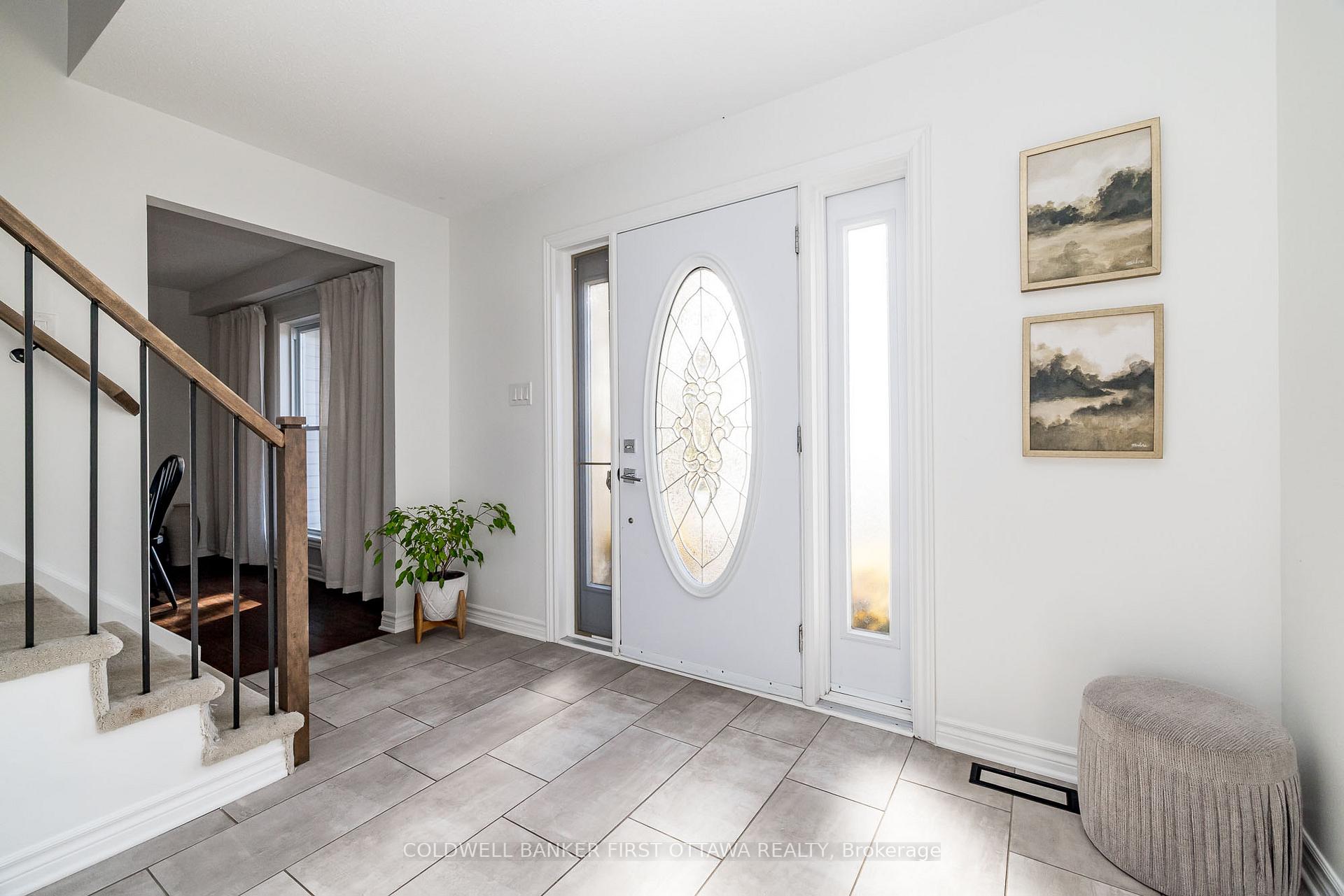 Photo 3 of 100 Manion Heights Crescent, Ottawa, Huntley Ward (South West) — HOMEH