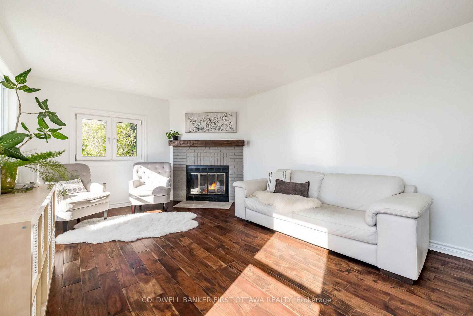 Photo 9 of 100 Manion Heights Crescent, Ottawa, Huntley Ward (South West) — HOMEH