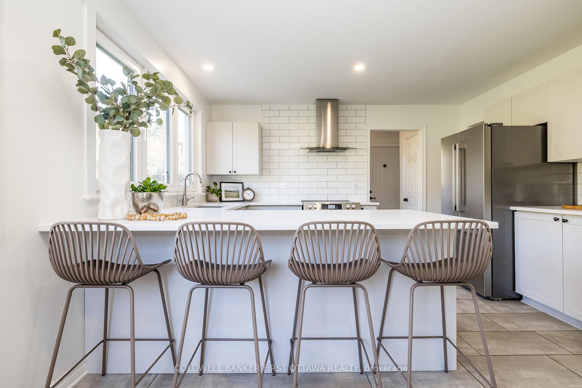 Photo 10 of 100 Manion Heights Crescent, Ottawa, Huntley Ward (South West) — HOMEH