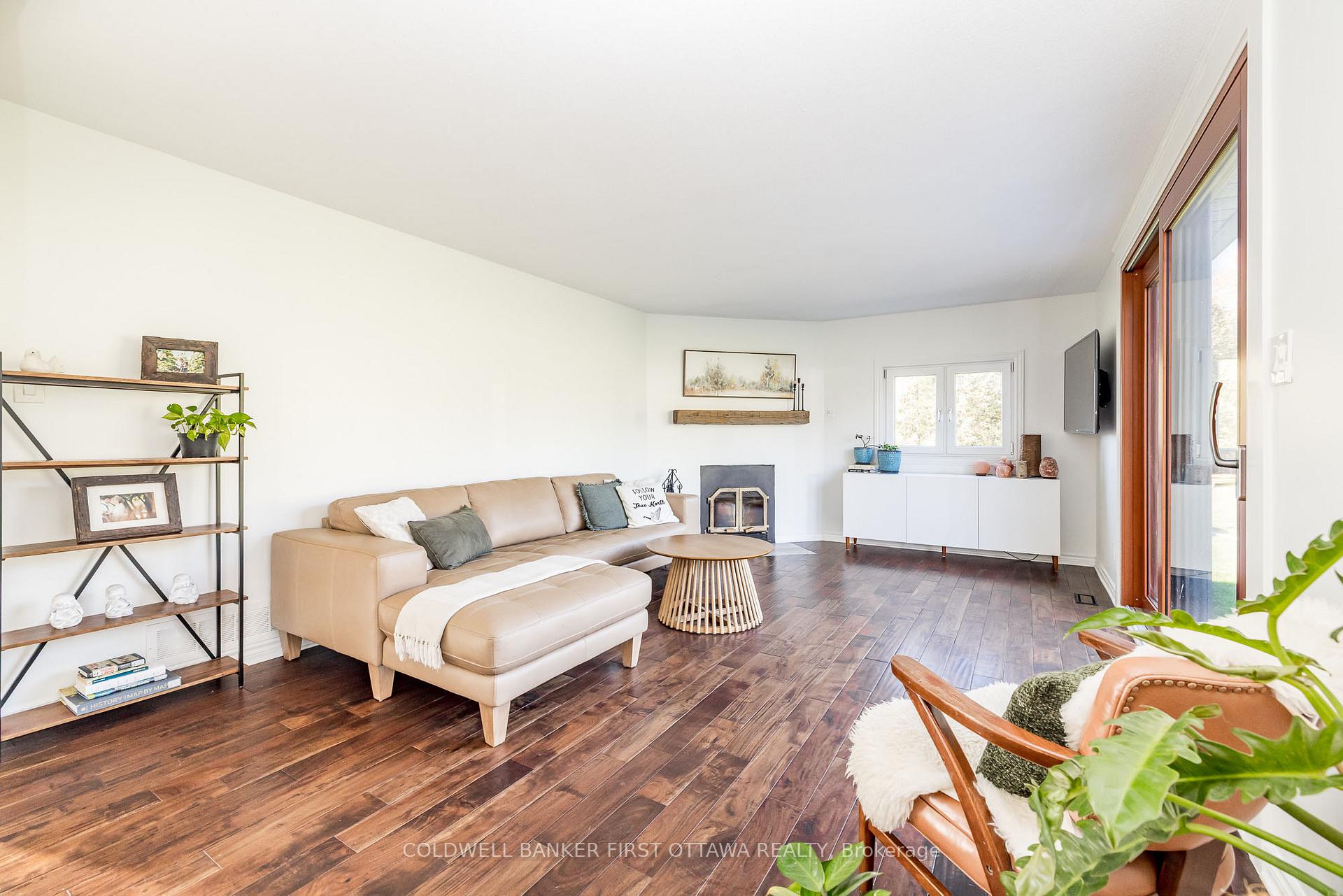 Photo 21 of 100 Manion Heights Crescent, Ottawa, Huntley Ward (South West) — HOMEH
