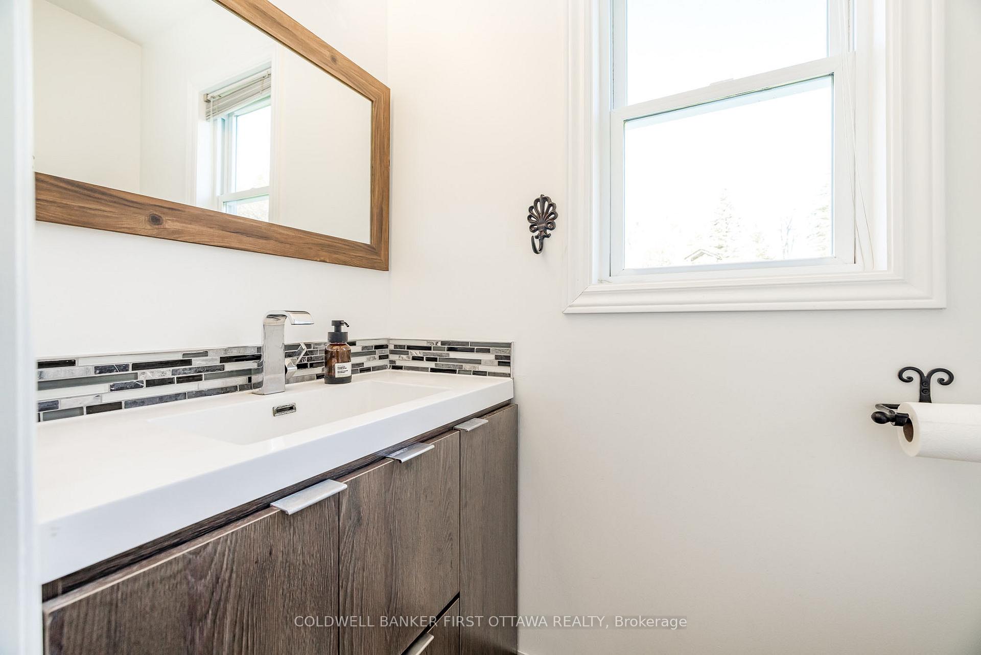 Photo 22 of 100 Manion Heights Crescent, Ottawa, Huntley Ward (South West) — HOMEH