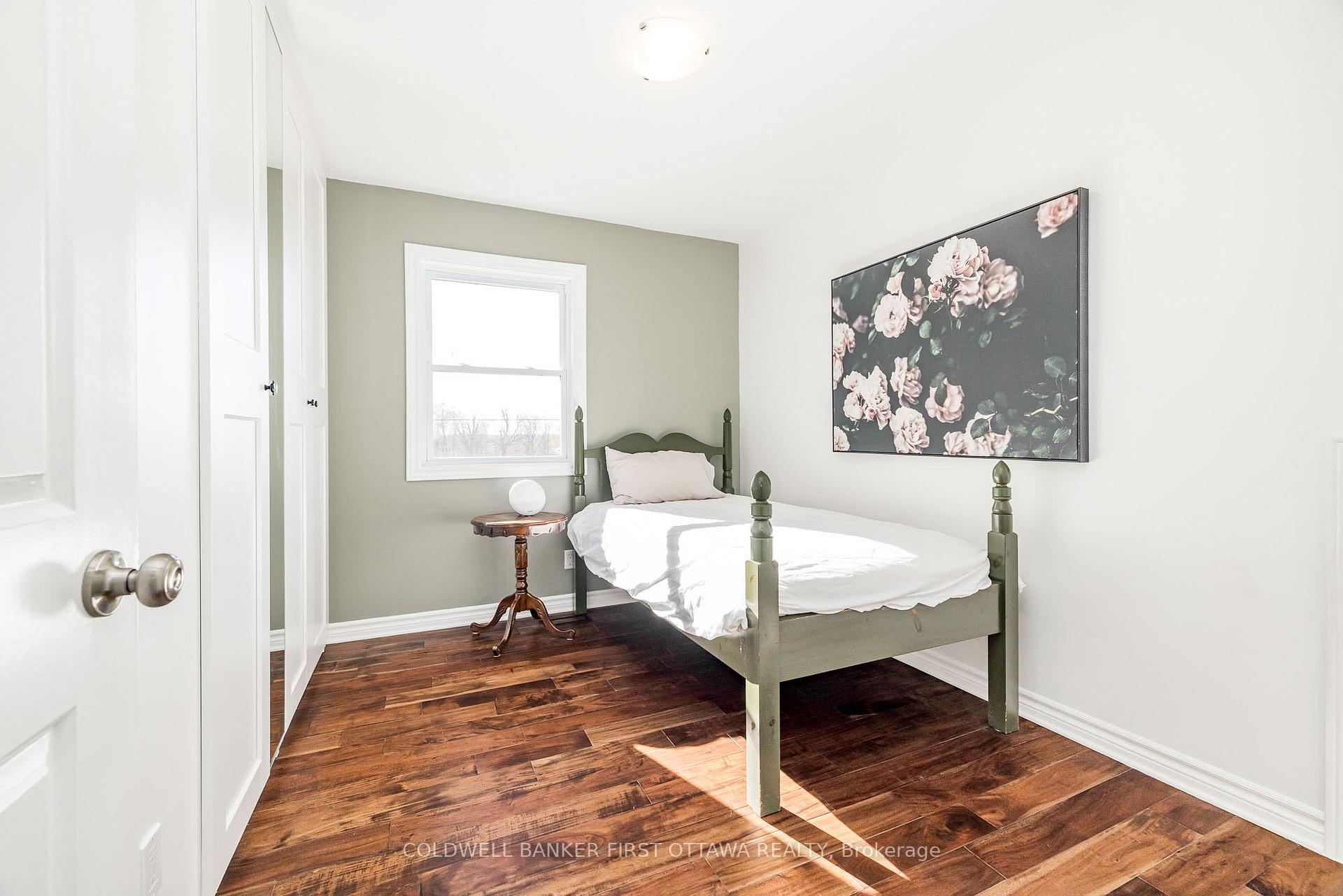 Photo 33 of 100 Manion Heights Crescent, Ottawa, Huntley Ward (South West) — HOMEH