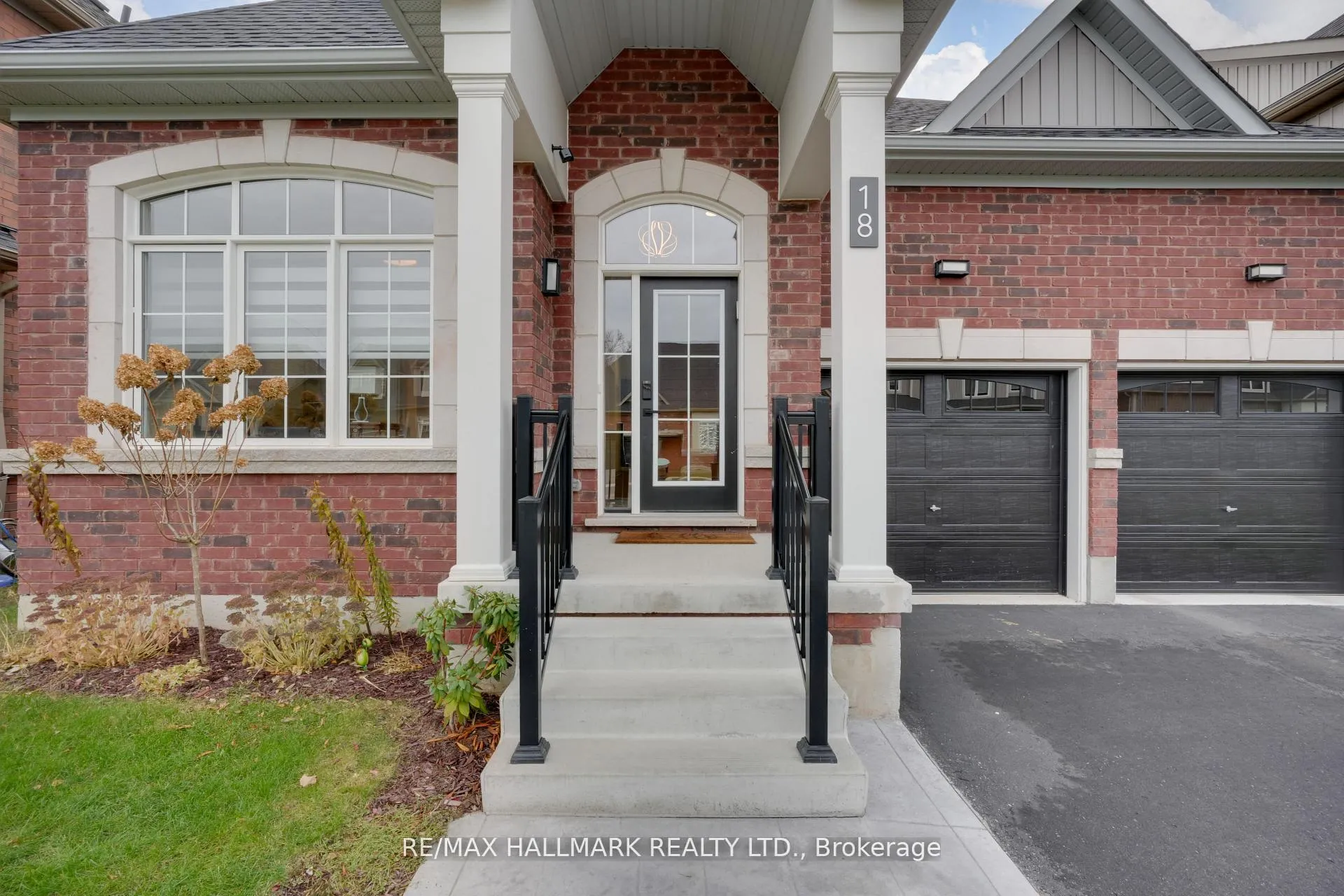 Photo 4 of 18 Mclean Avenue, Collingwood — HOMEH