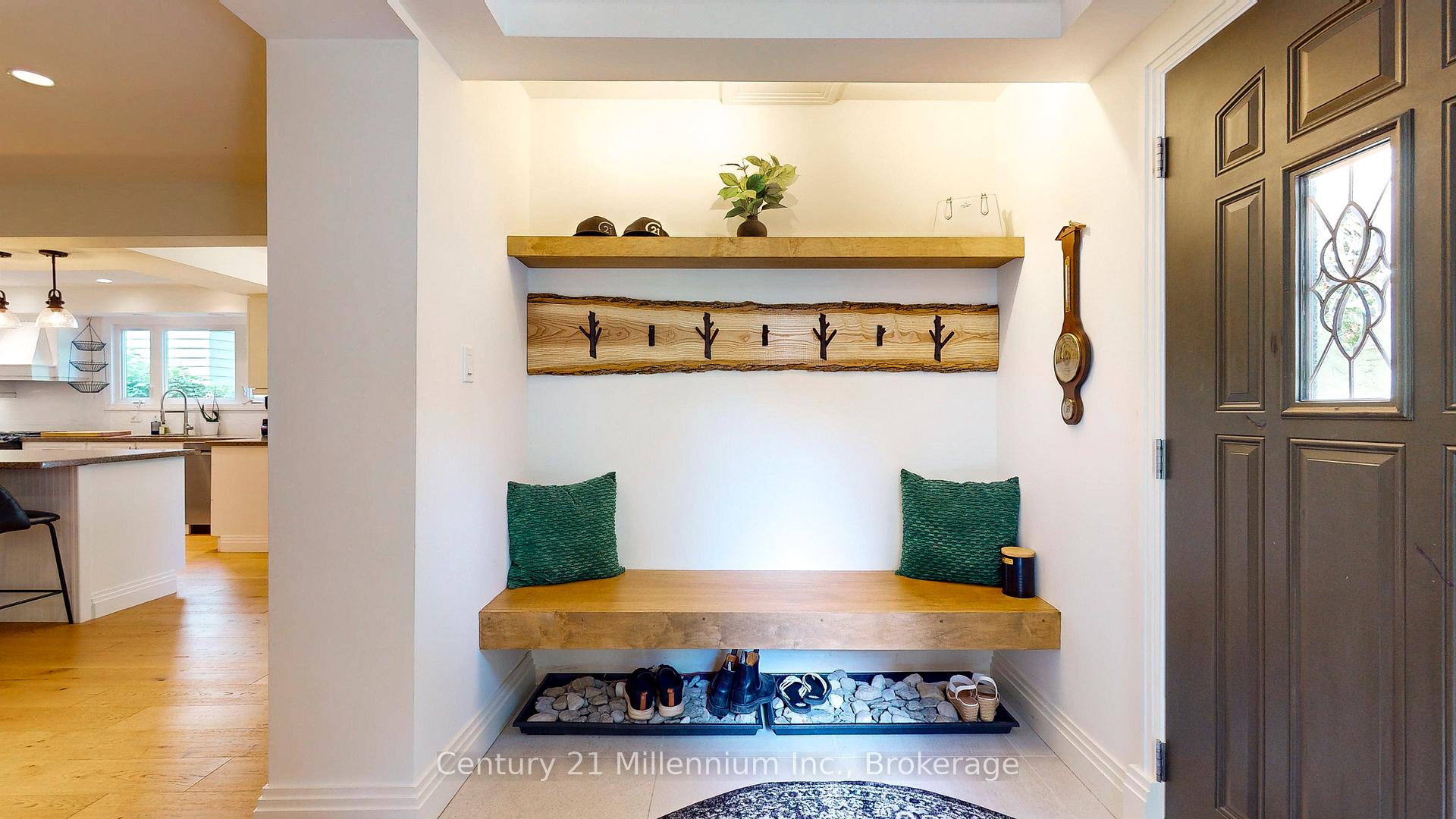 Photo 10 of 10 Sunset Court, Collingwood — HOMEH