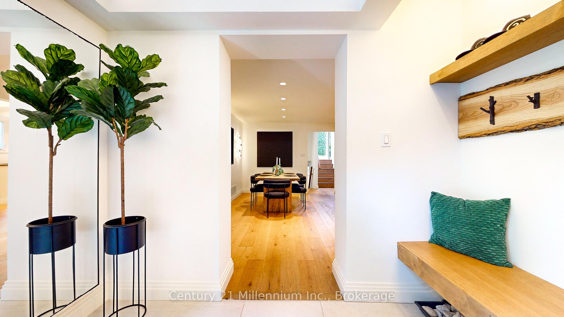 Photo 5 of 10 Sunset Court, Collingwood — HOMEH