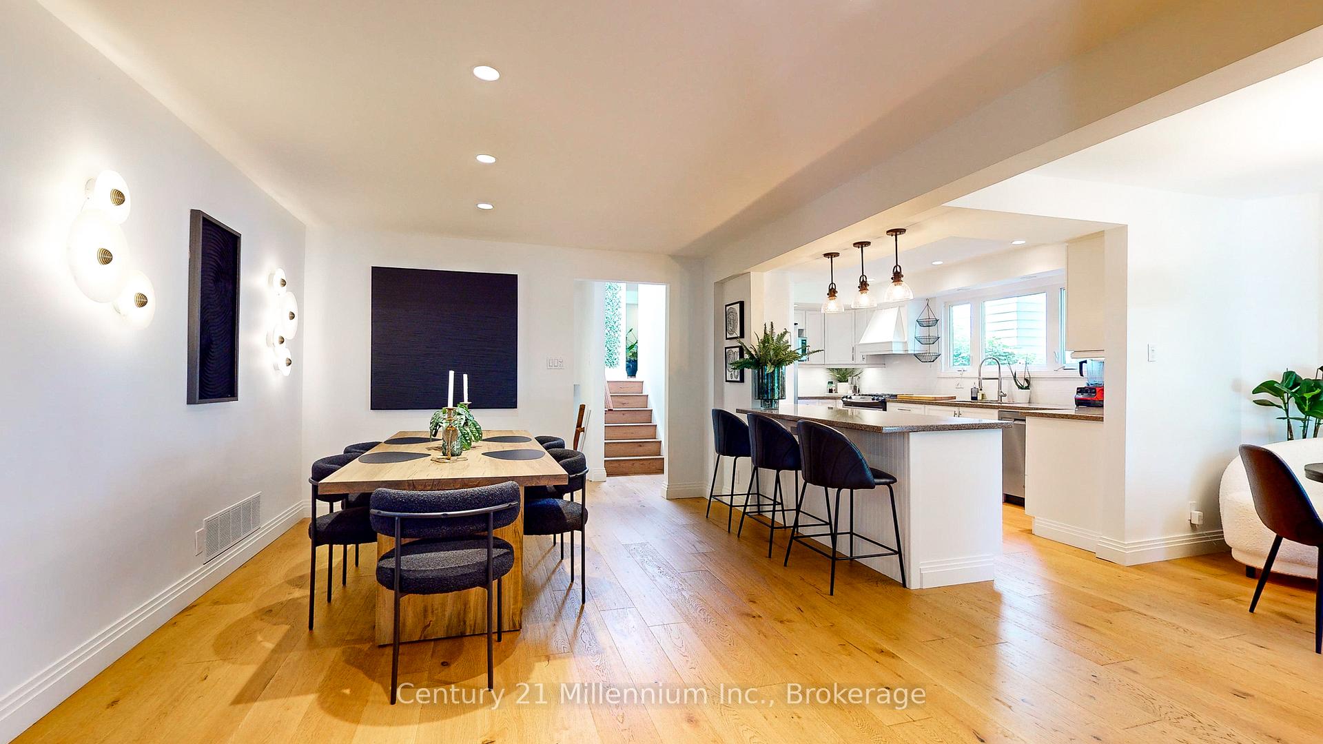 Photo 2 of 10 Sunset Court, Collingwood — HOMEH