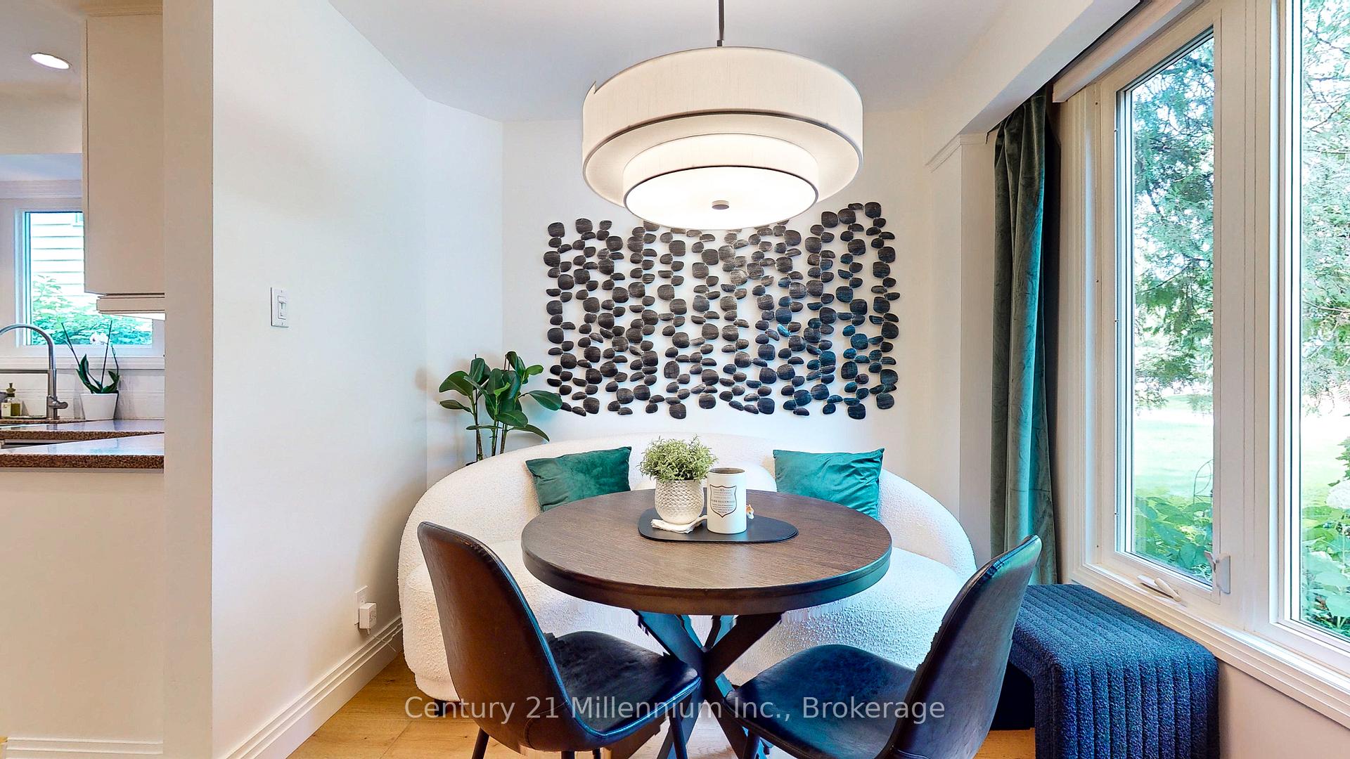 Photo 7 of 10 Sunset Court, Collingwood — HOMEH