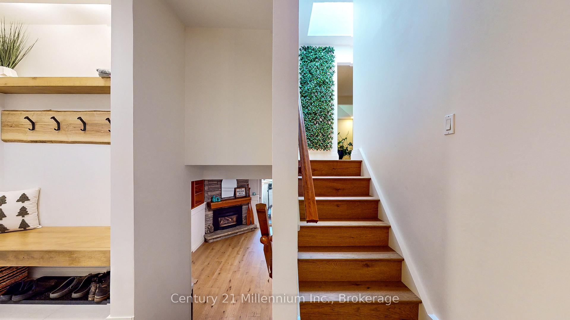 Photo 25 of 10 Sunset Court, Collingwood — HOMEH