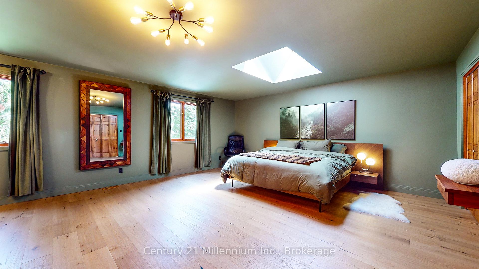 Photo 37 of 10 Sunset Court, Collingwood — HOMEH