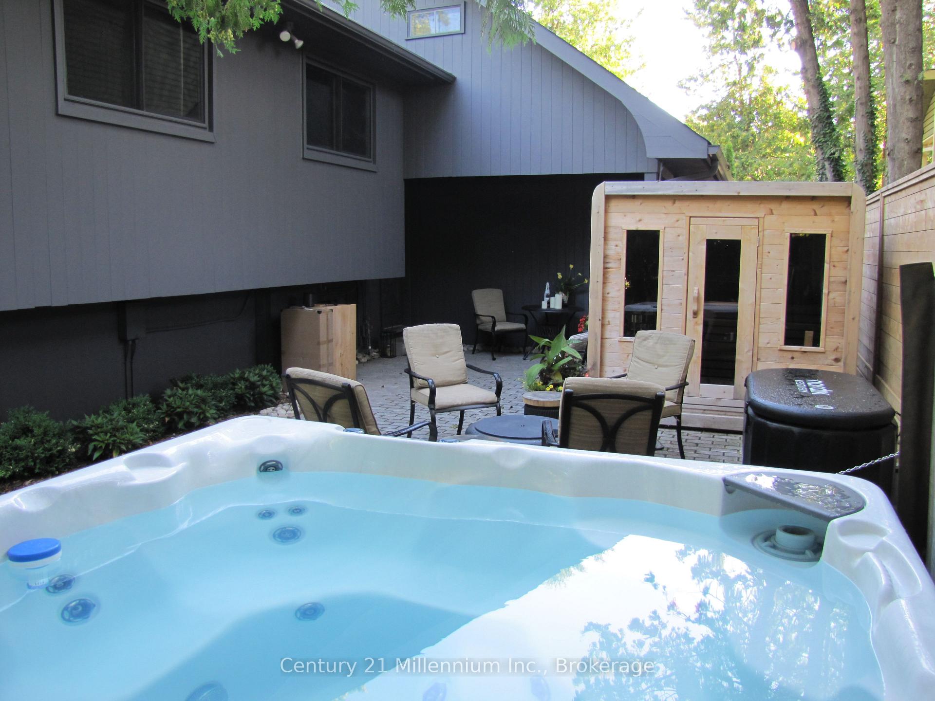 Photo 45 of 10 Sunset Court, Collingwood — HOMEH