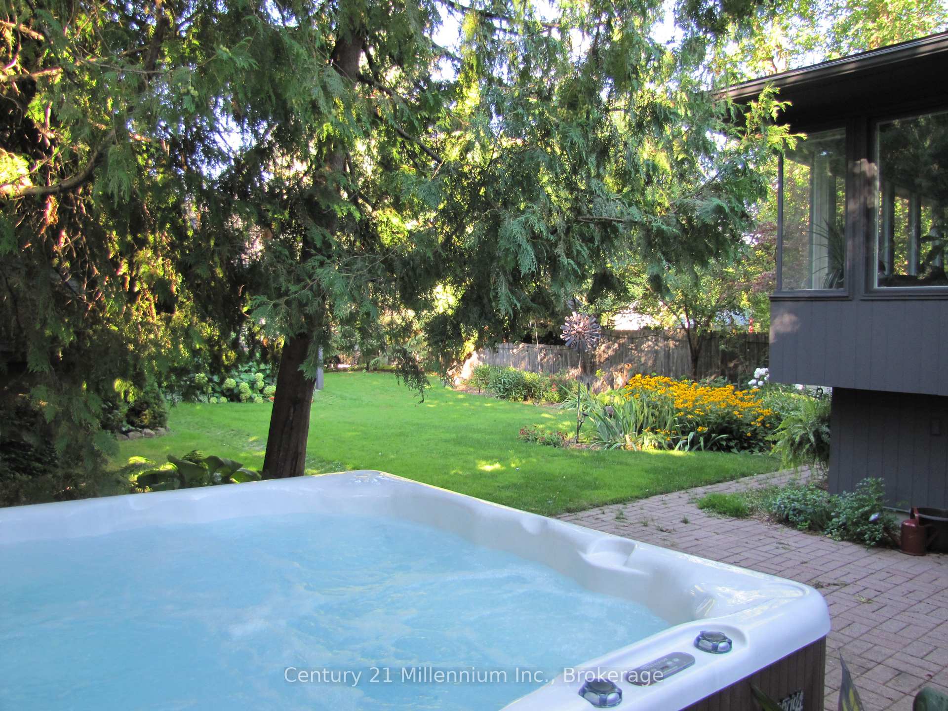 Photo 42 of 10 Sunset Court, Collingwood — HOMEH