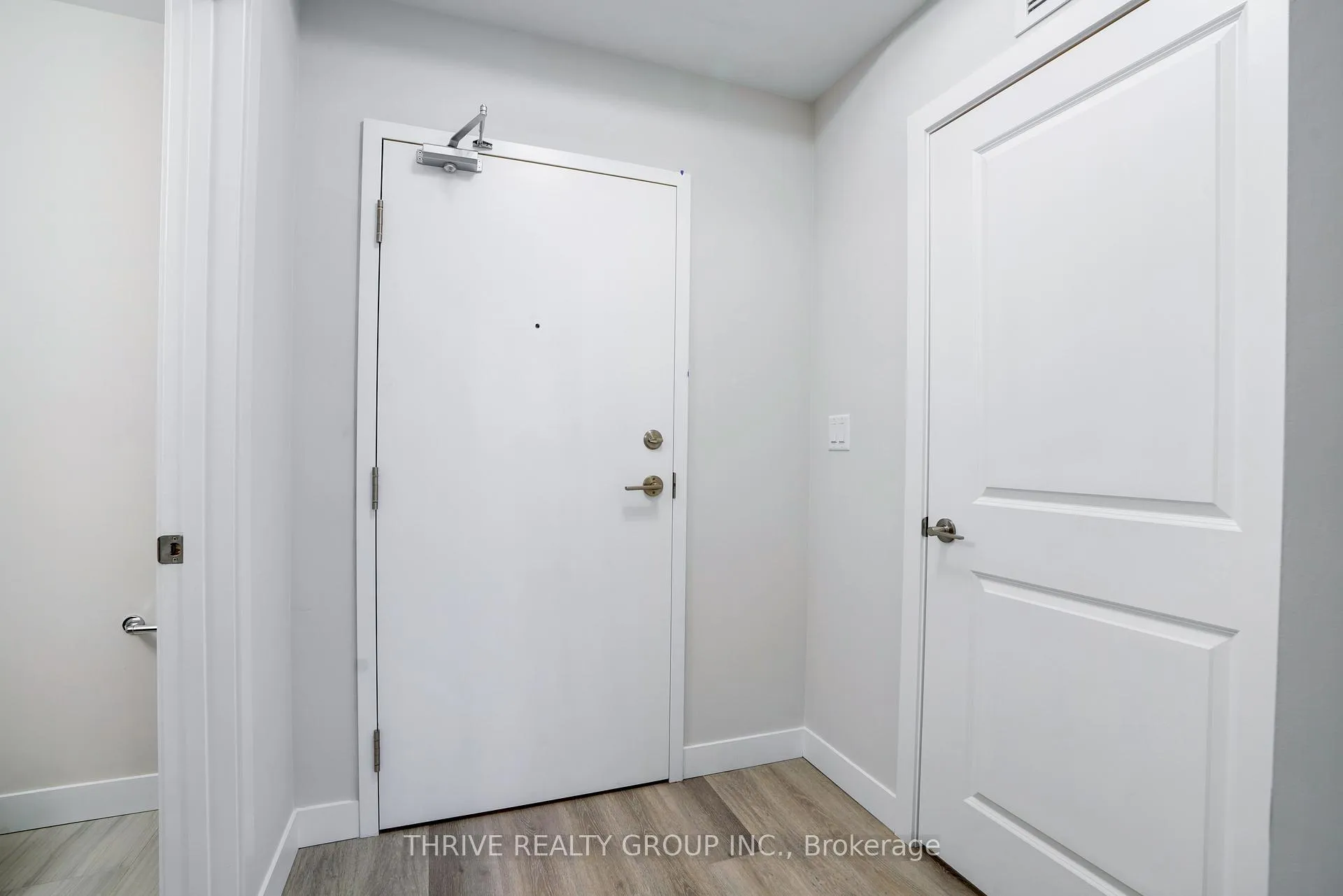 Photo 3 of Unit 204, 100 The Promenade, Central Elgin, Rural Central Elgin — HOMEH