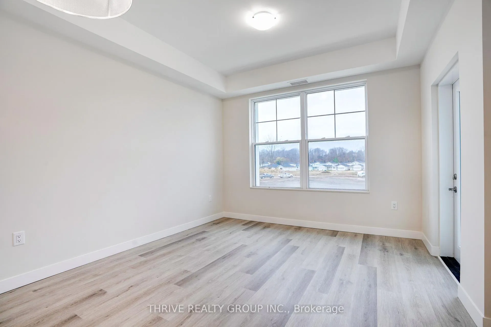 Photo 8 of Unit 204, 100 The Promenade, Central Elgin, Rural Central Elgin — HOMEH