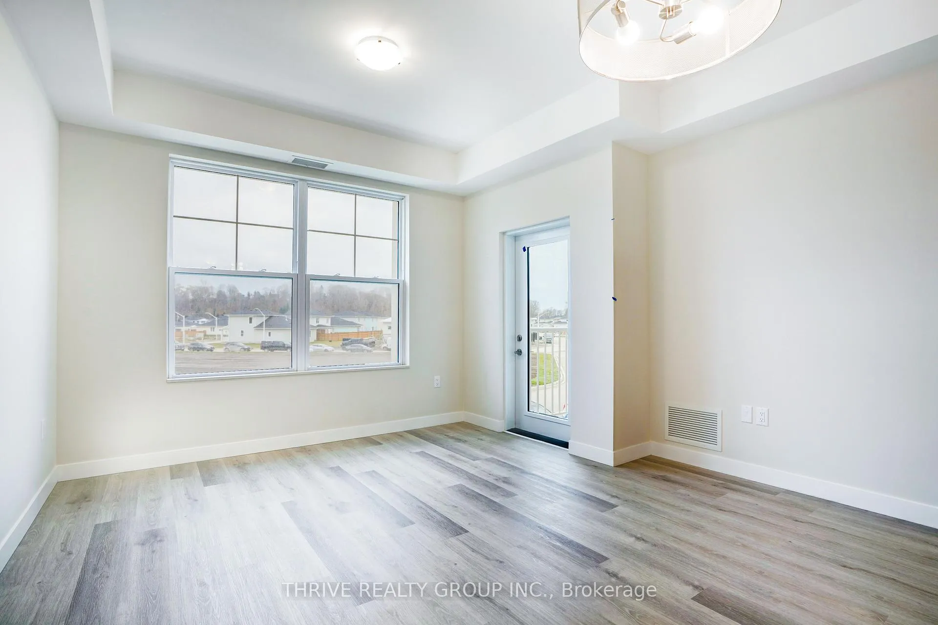 Photo 9 of Unit 204, 100 The Promenade, Central Elgin, Rural Central Elgin — HOMEH