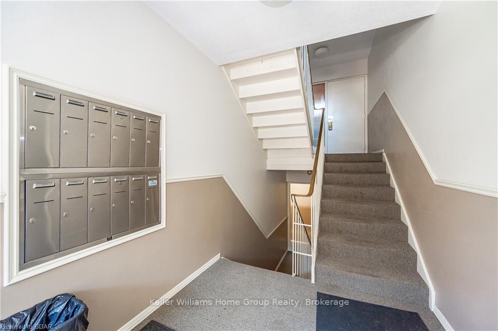Photo 6 of Unit 101, 53 Conroy Crescent, Guelph, Dovercliffe Park/Old University — HOMEH