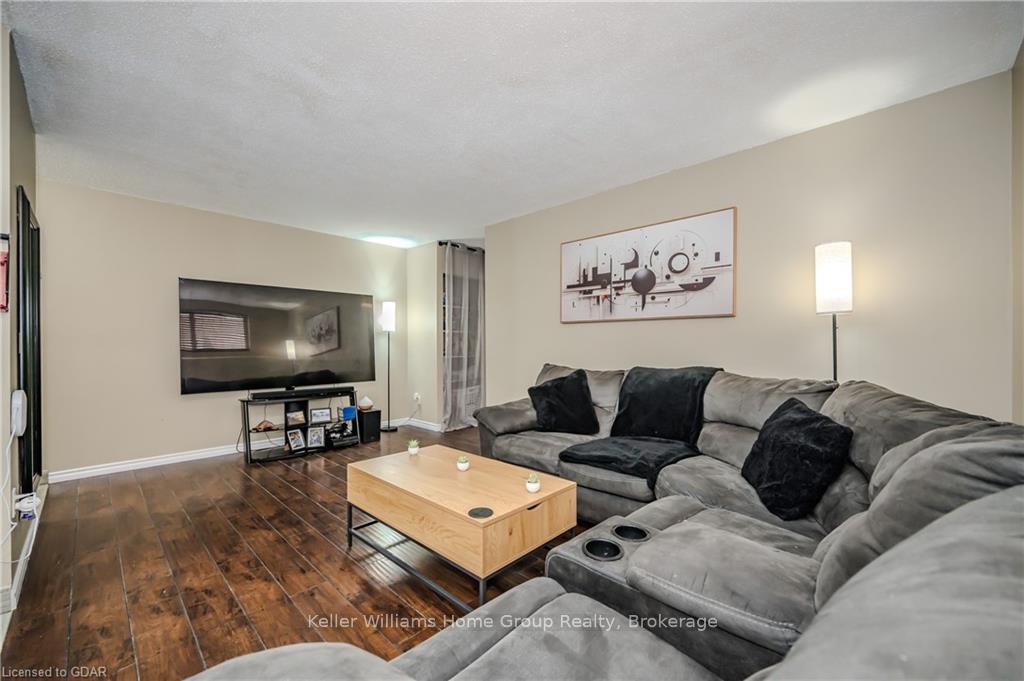 Photo 9 of Unit 101, 53 Conroy Crescent, Guelph, Dovercliffe Park/Old University — HOMEH