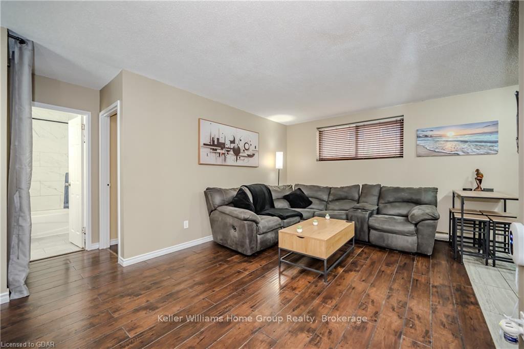 Photo 10 of Unit 101, 53 Conroy Crescent, Guelph, Dovercliffe Park/Old University — HOMEH