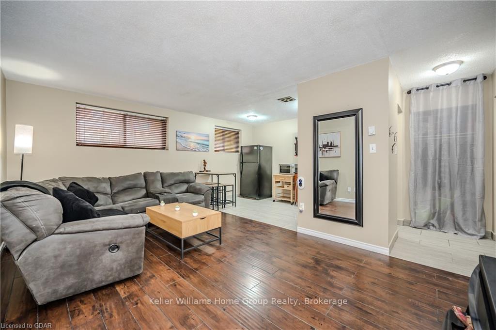 Photo 11 of Unit 101, 53 Conroy Crescent, Guelph, Dovercliffe Park/Old University — HOMEH