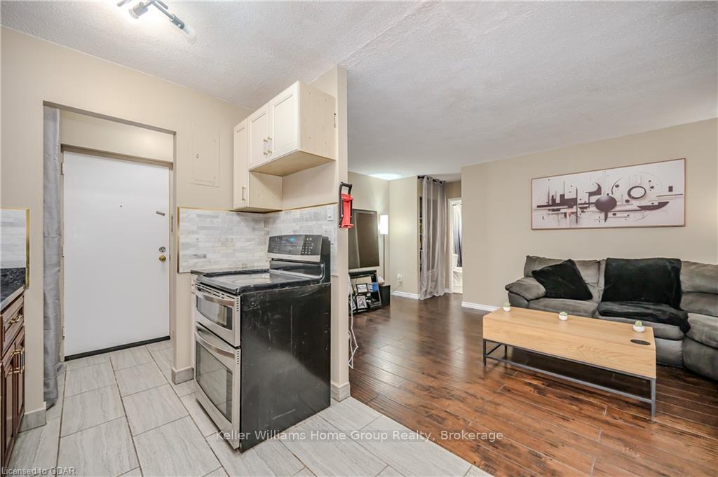 Photo 13 of Unit 101, 53 Conroy Crescent, Guelph, Dovercliffe Park/Old University — HOMEH