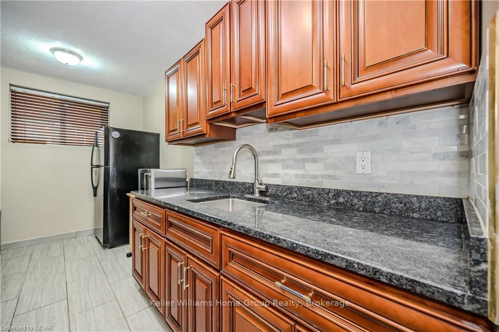 Photo 15 of Unit 101, 53 Conroy Crescent, Guelph, Dovercliffe Park/Old University — HOMEH