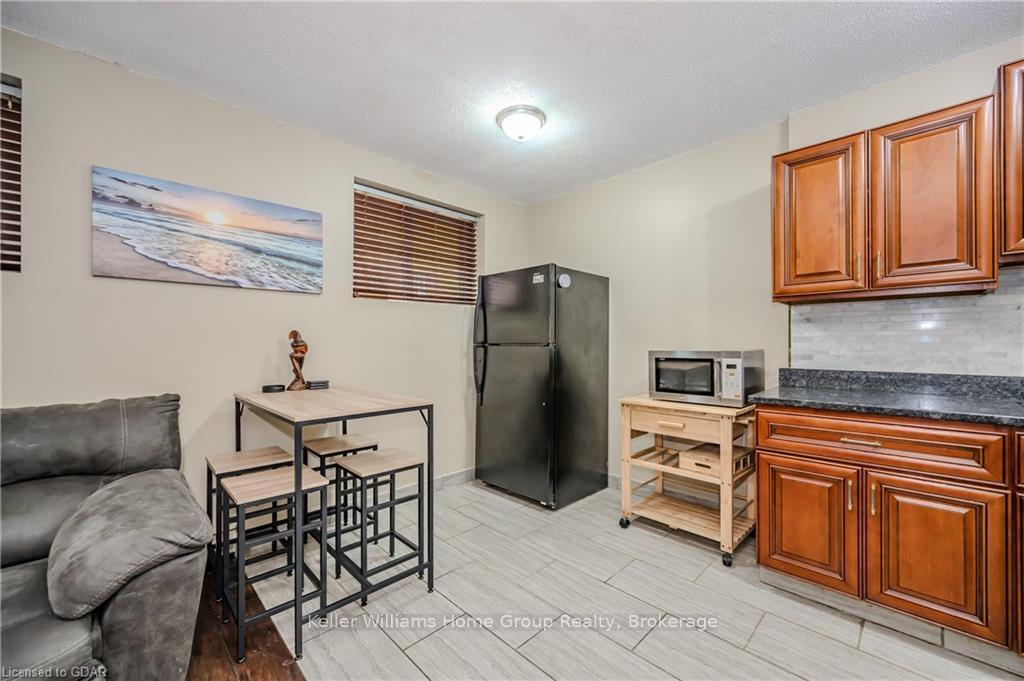 Photo 16 of Unit 101, 53 Conroy Crescent, Guelph, Dovercliffe Park/Old University — HOMEH