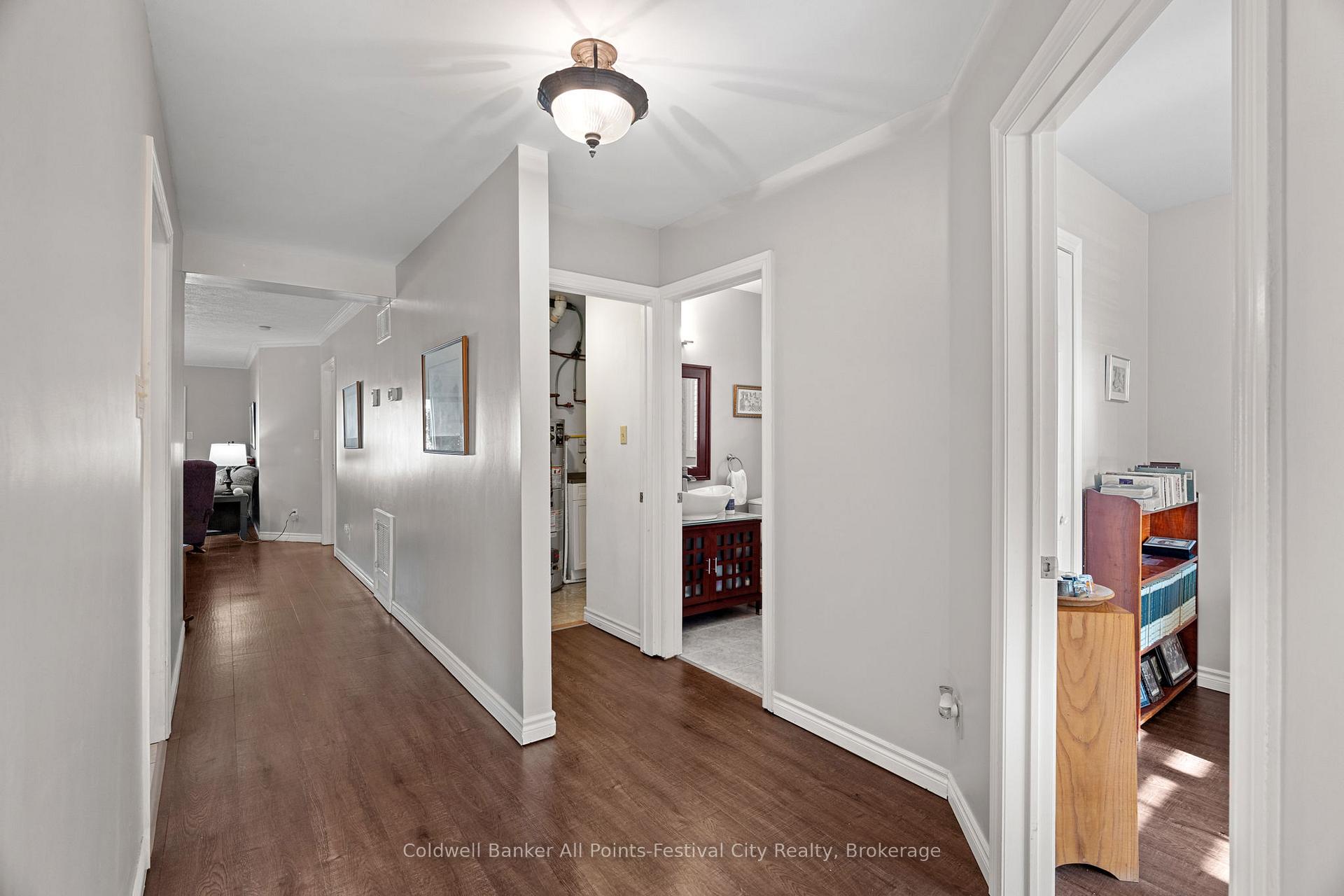 Photo 11 of 411 Warren Street, Goderich, Goderich (Town) — HOMEH