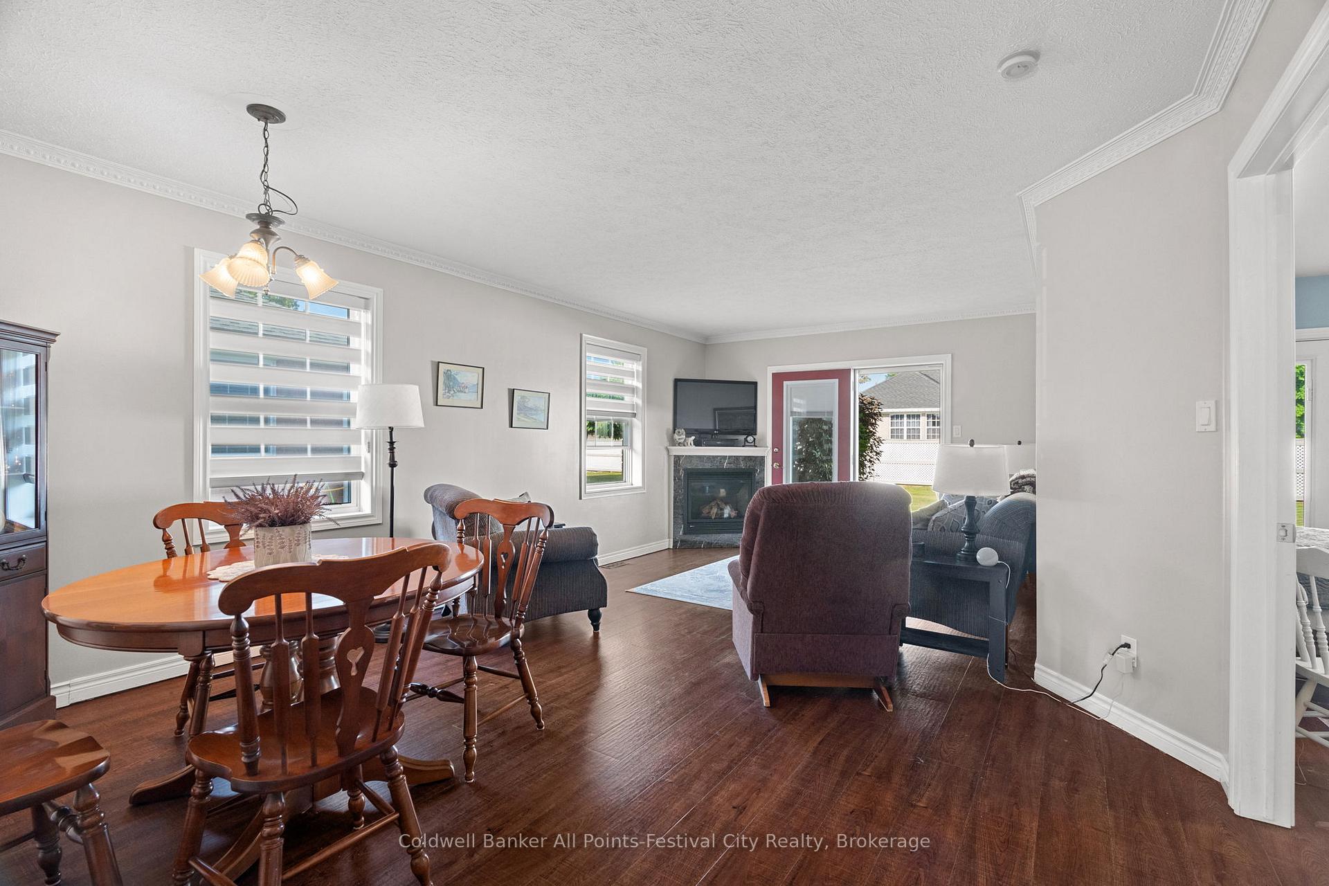Photo 16 of 411 Warren Street, Goderich, Goderich (Town) — HOMEH