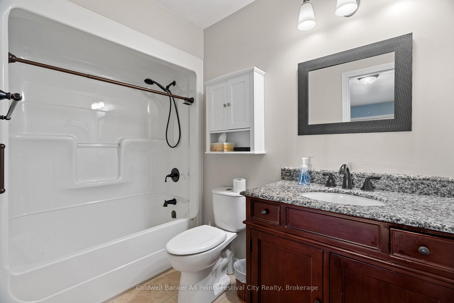 Photo 23 of 411 Warren Street, Goderich, Goderich (Town) — HOMEH