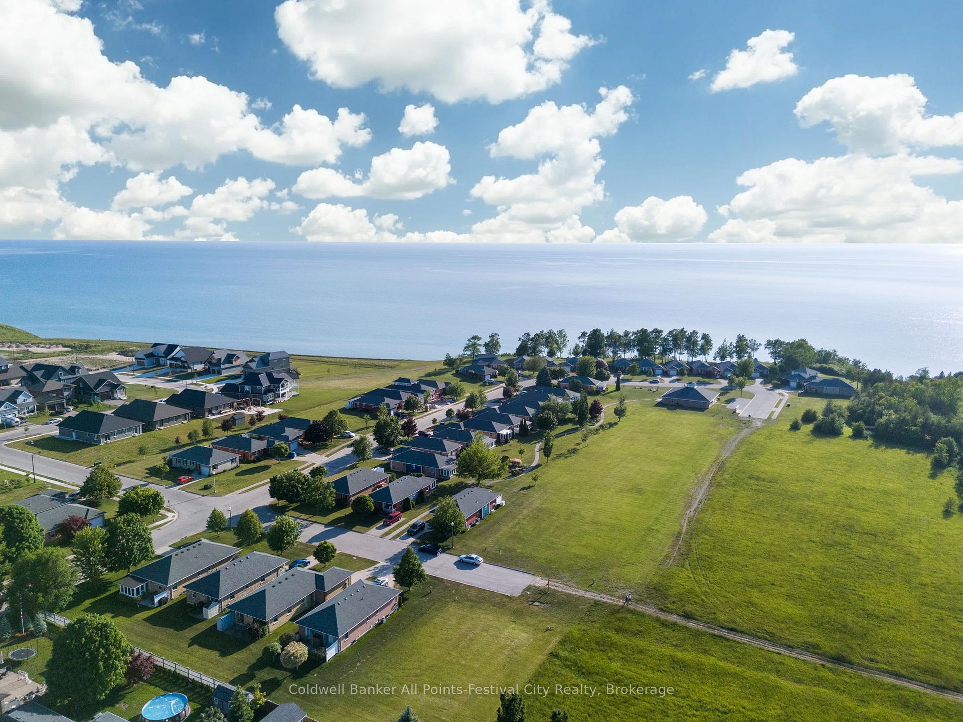 Photo 37 of 411 Warren Street, Goderich, Goderich (Town) — HOMEH