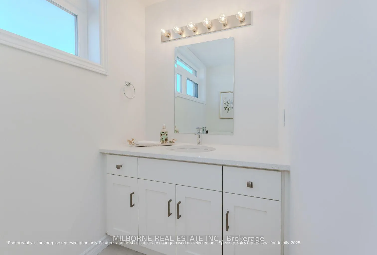 Photo 5 of 68 Thatcher Drive, Guelph, Kortright East — HOMEH