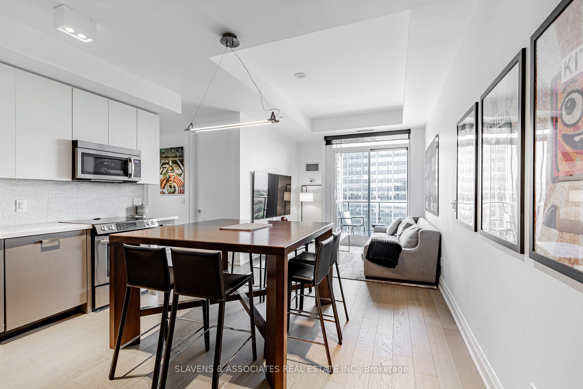 Photo 2 of Unit LPH01, 60 Berwick Avenue, Toronto, Yonge-Eglinton — HOMEH