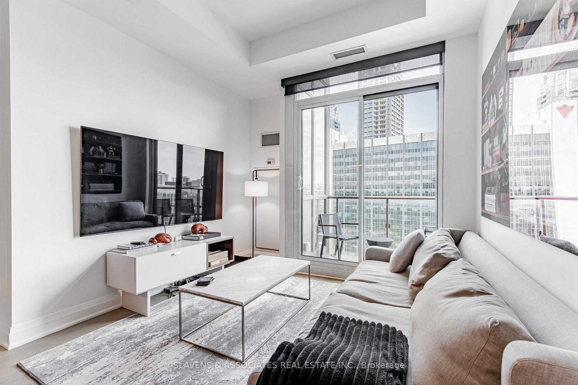Photo 8 of Unit LPH01, 60 Berwick Avenue, Toronto, Yonge-Eglinton — HOMEH