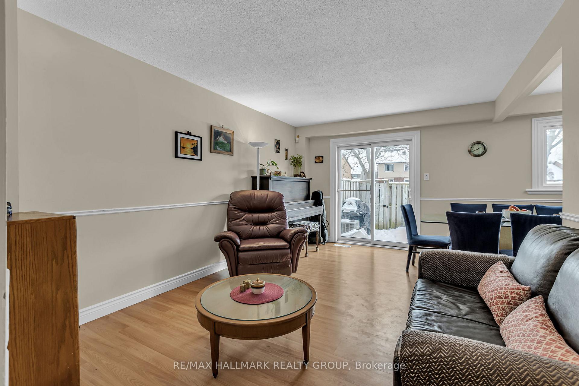 Photo 8 of Unit 54, 2082 Orient Park Drive, Ottawa, Blackburn Hamlet (South) — HOMEH