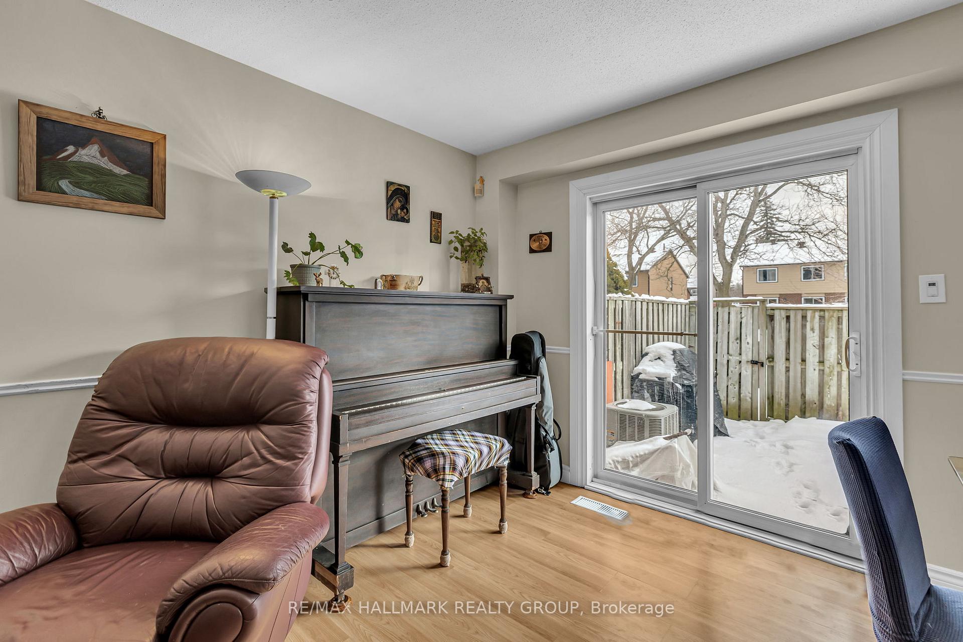 Photo 12 of Unit 54, 2082 Orient Park Drive, Ottawa, Blackburn Hamlet (South) — HOMEH