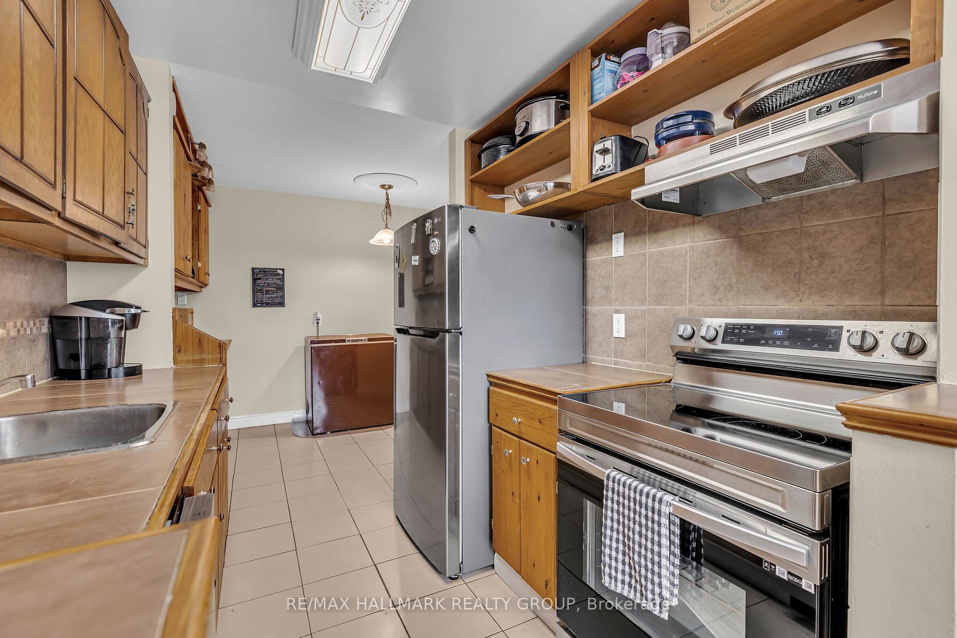 Photo 18 of Unit 54, 2082 Orient Park Drive, Ottawa, Blackburn Hamlet (South) — HOMEH