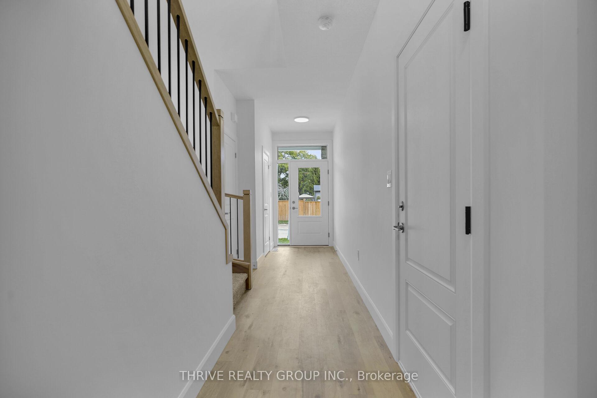 Photo 6 of Unit 4, 279 Hill Street, Central Elgin, Rural Central Elgin — HOMEH
